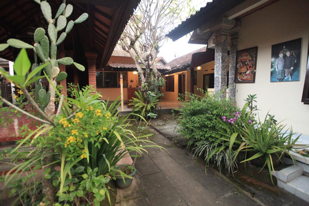 Liang House And Hostel Ubud Exterior foto